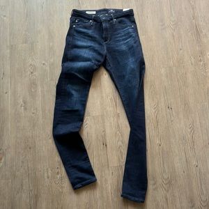 AG Jeans- The Farrah Skinny 25R perfect!